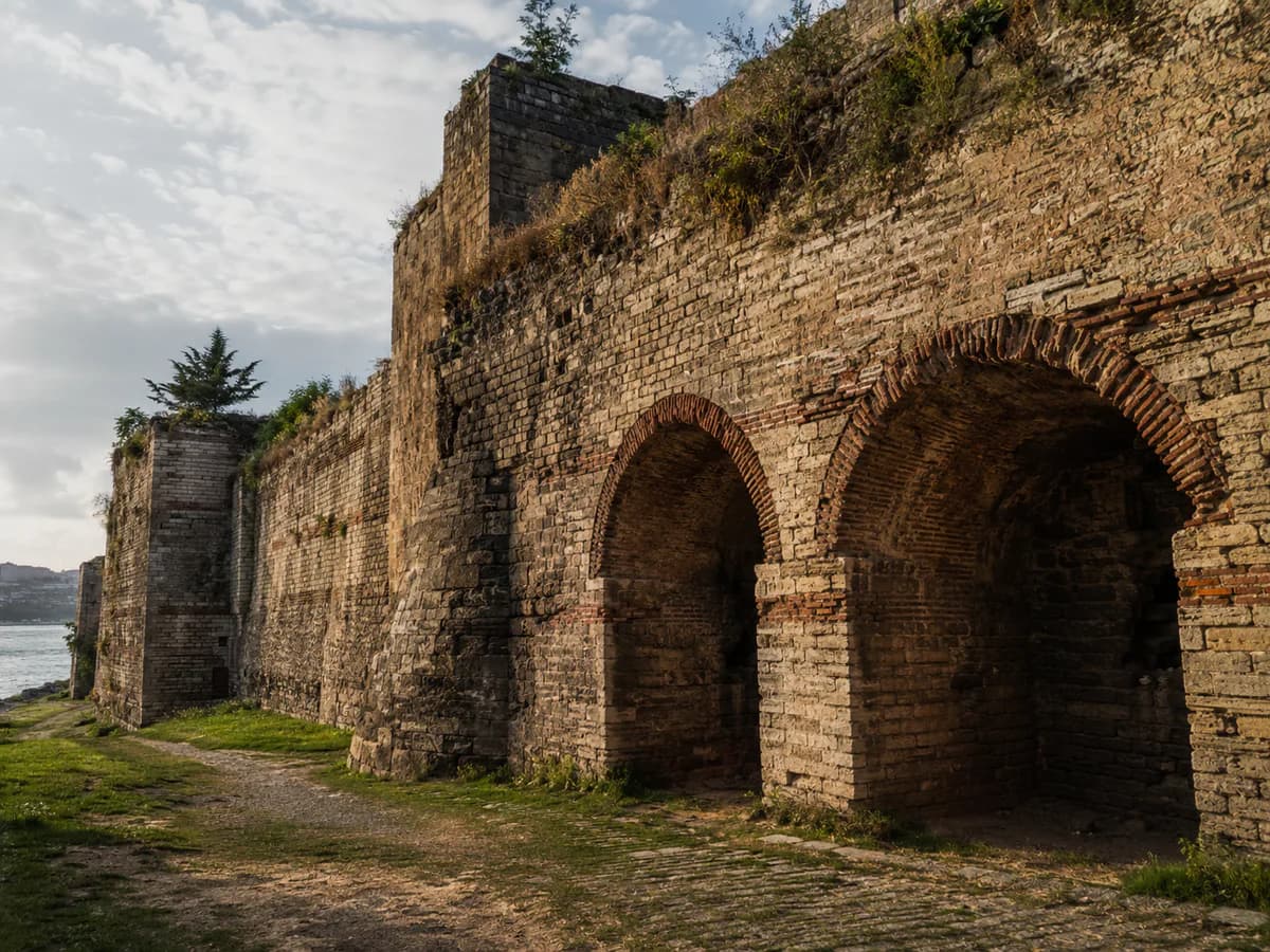 Anemas Zindanları