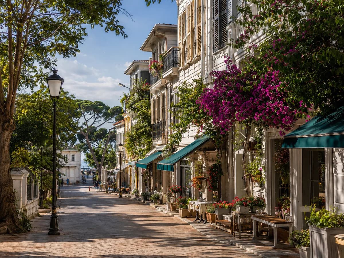 Büyükada Tarihî Çarşısı