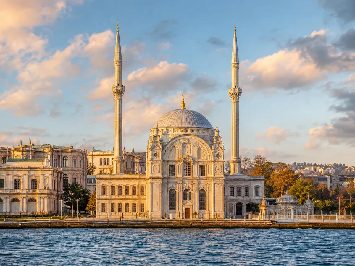 Dolmabahçe Camii