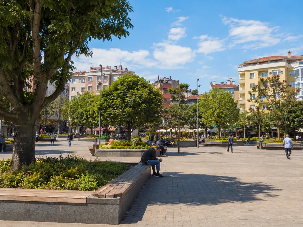 Gaziosmanpaşa Cumhuriyet Meydanı