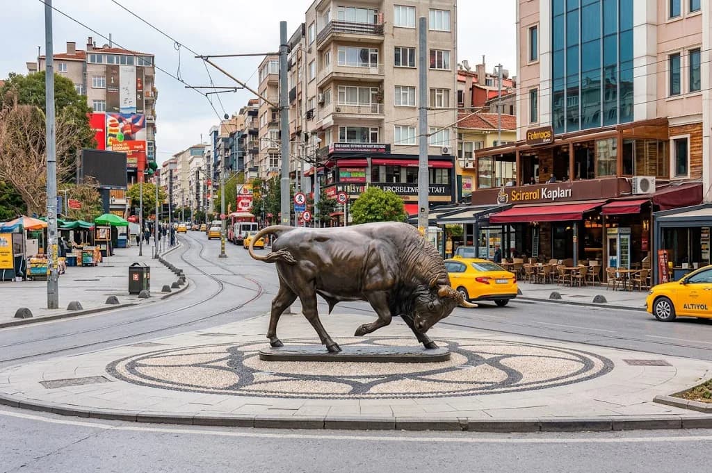 Kadıköy Boğa Heykeli