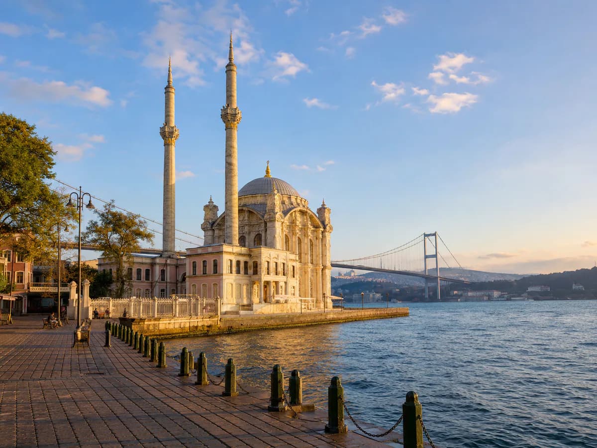 Ortaköy Meydanı