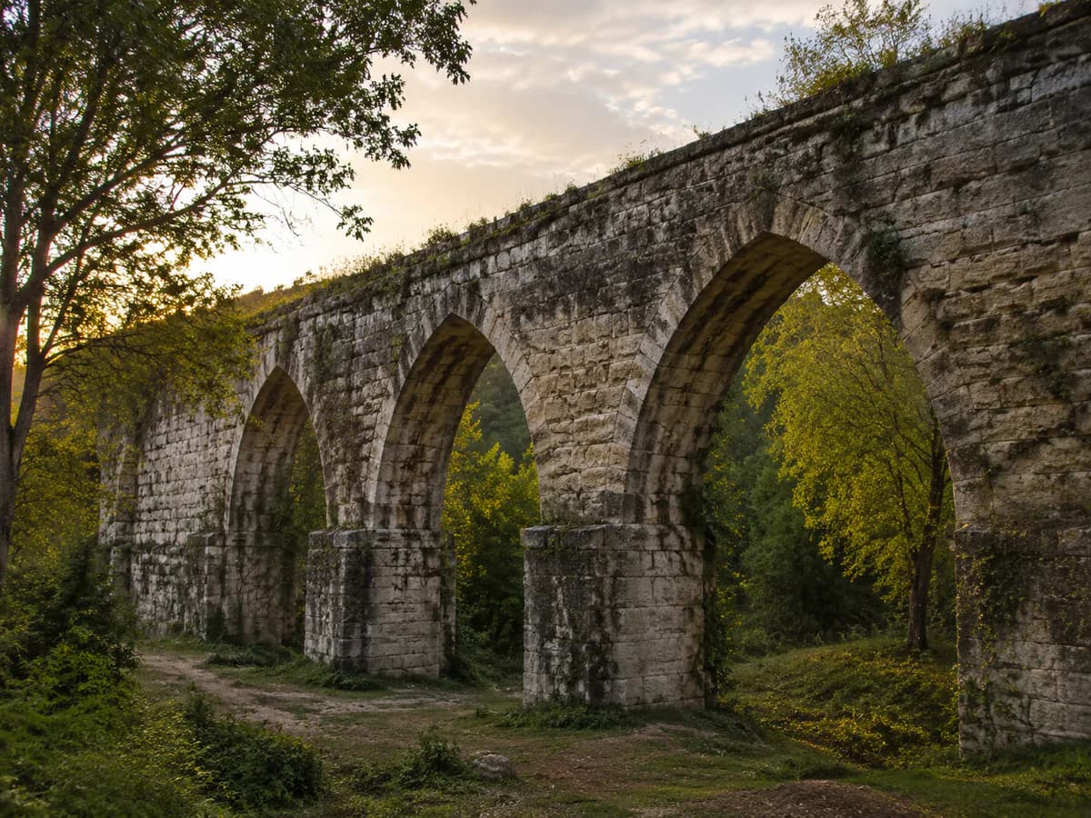 Valide Aqueduct