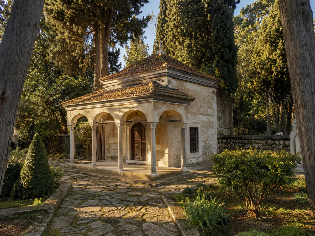 Zuhurat Baba Tomb, Bakırköy, Istanbul